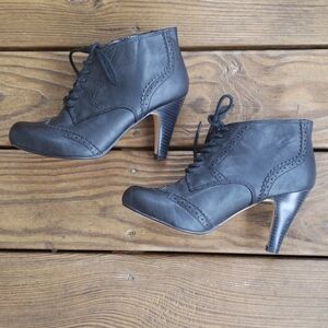 Cato black ankle booties size 8